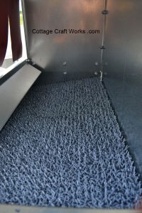 rollaway-nest-box-inside